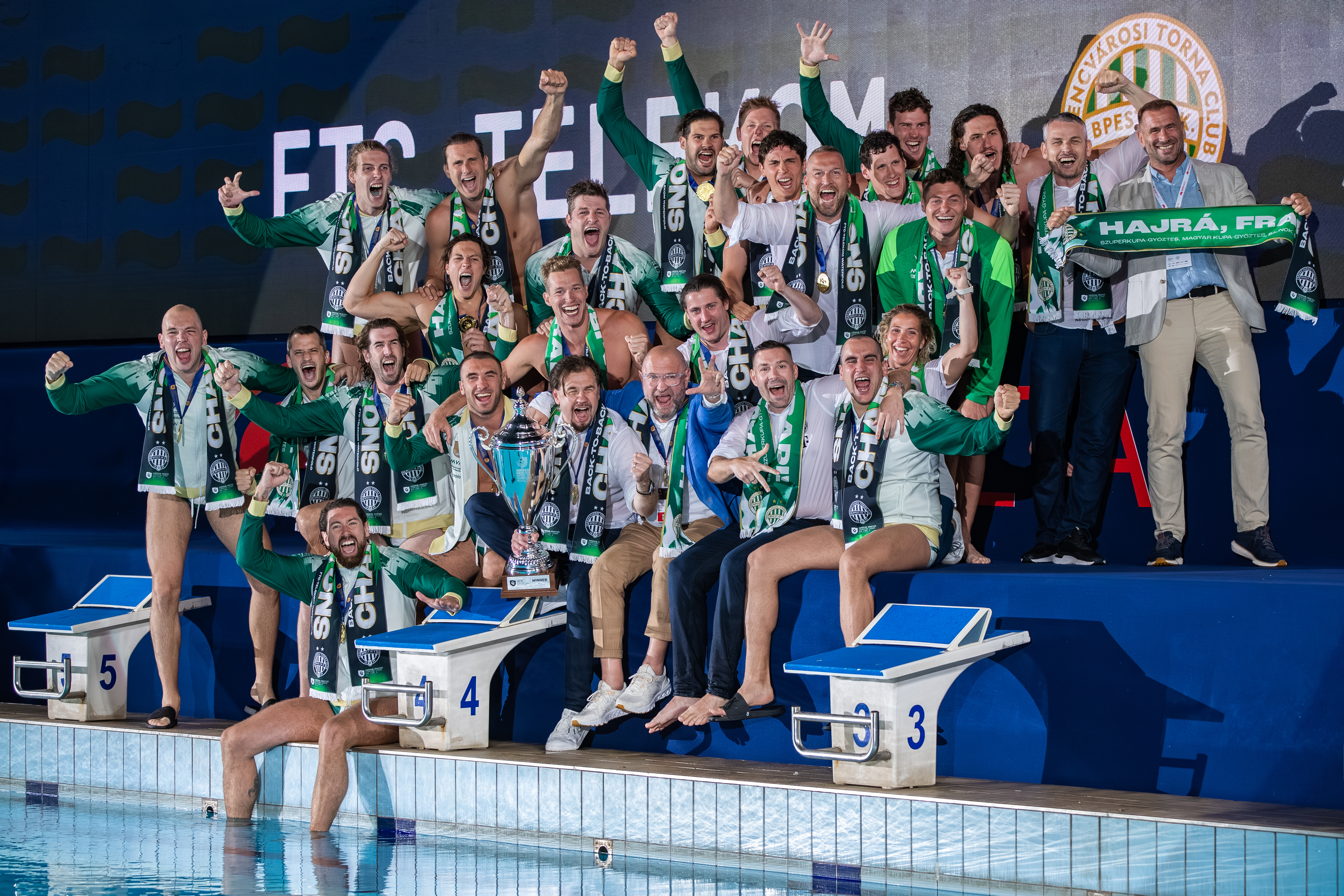 A t&ouml;rt&eacute;nelmi BL-c&iacute;mv&eacute;d&eacute;st produk&aacute;l&oacute; FTC-Telekom Waterpolo