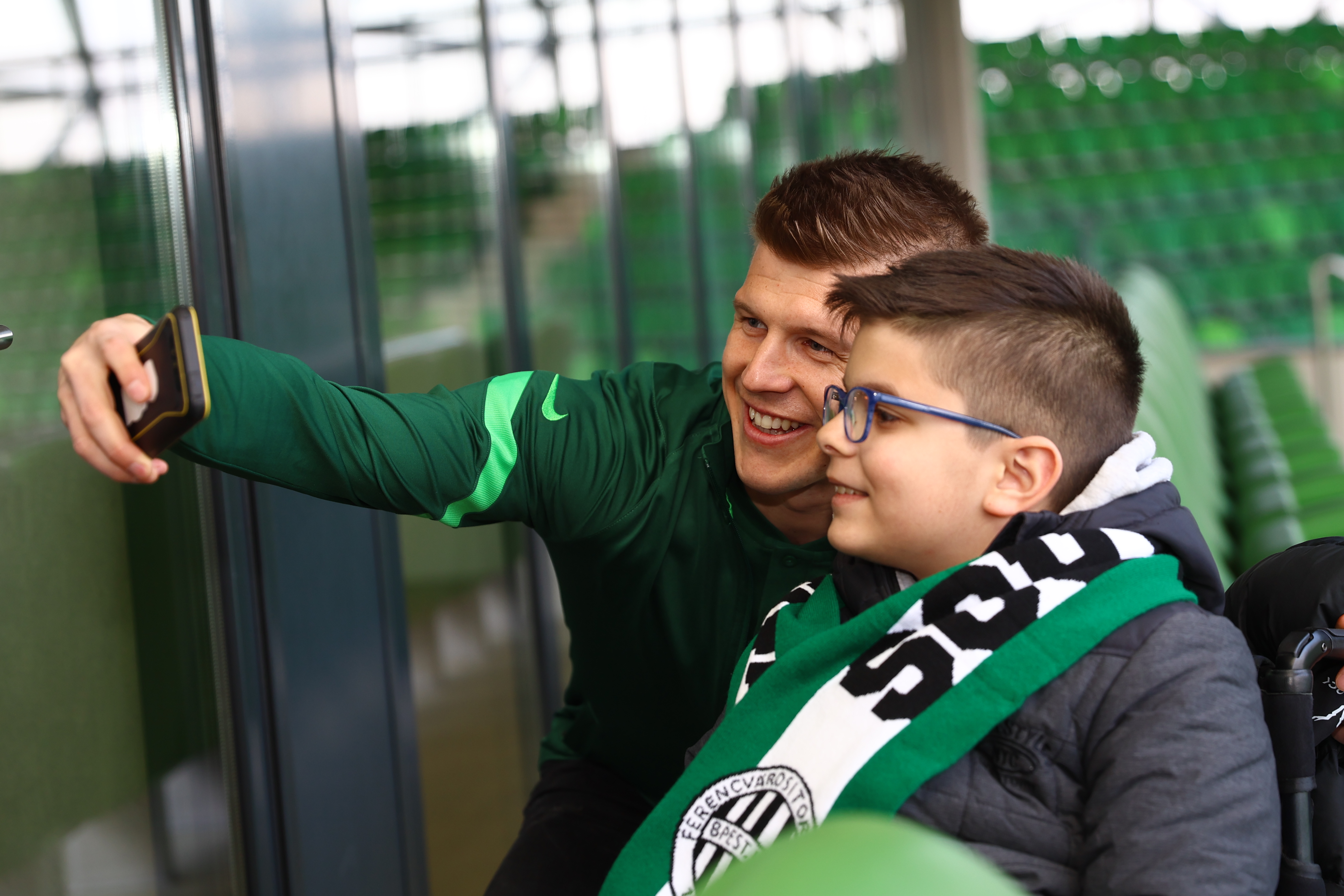 Örök emlék marad a szelfi Sigér Dáviddal