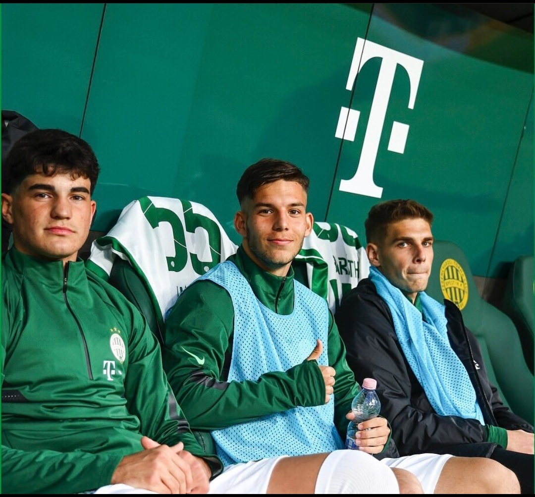 Kaján Norbert Lisztes Krisztián és Baráth Péter társaságában.