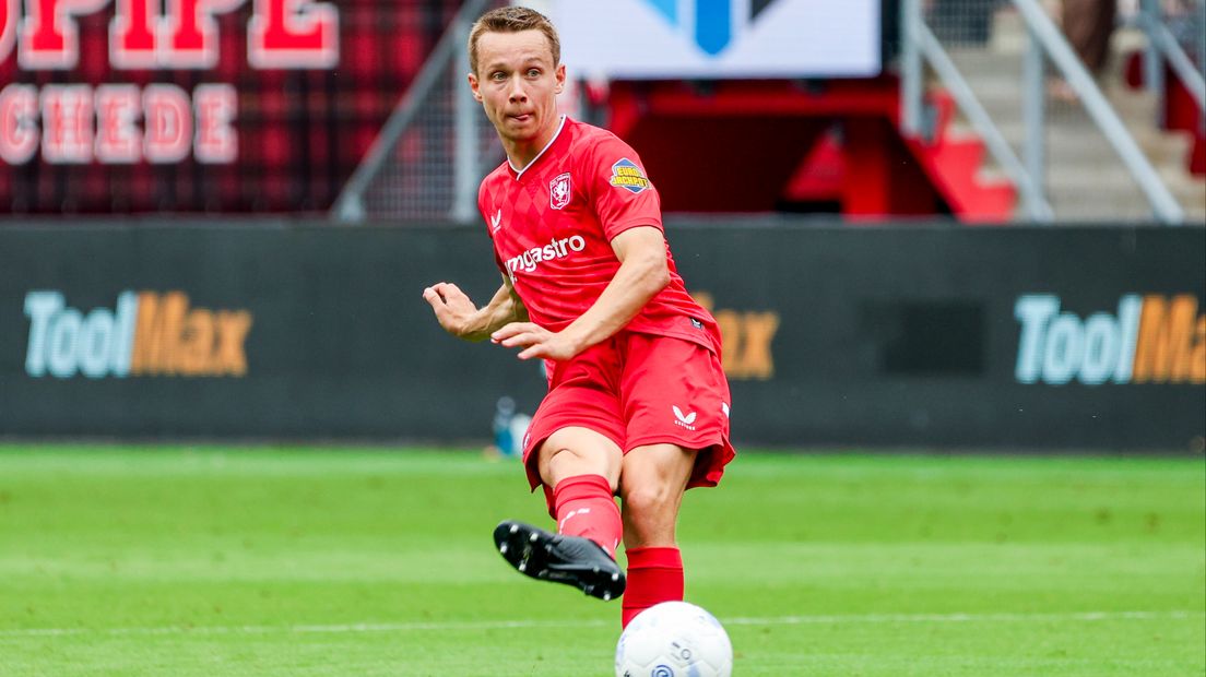 Mathias Kj&oslash;l&oslash; a k&ouml;z&eacute;pp&aacute;lya erőss&eacute;ge